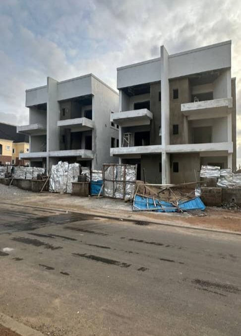 DISTRESS sales 4-Bedroom Guzape, Abuja